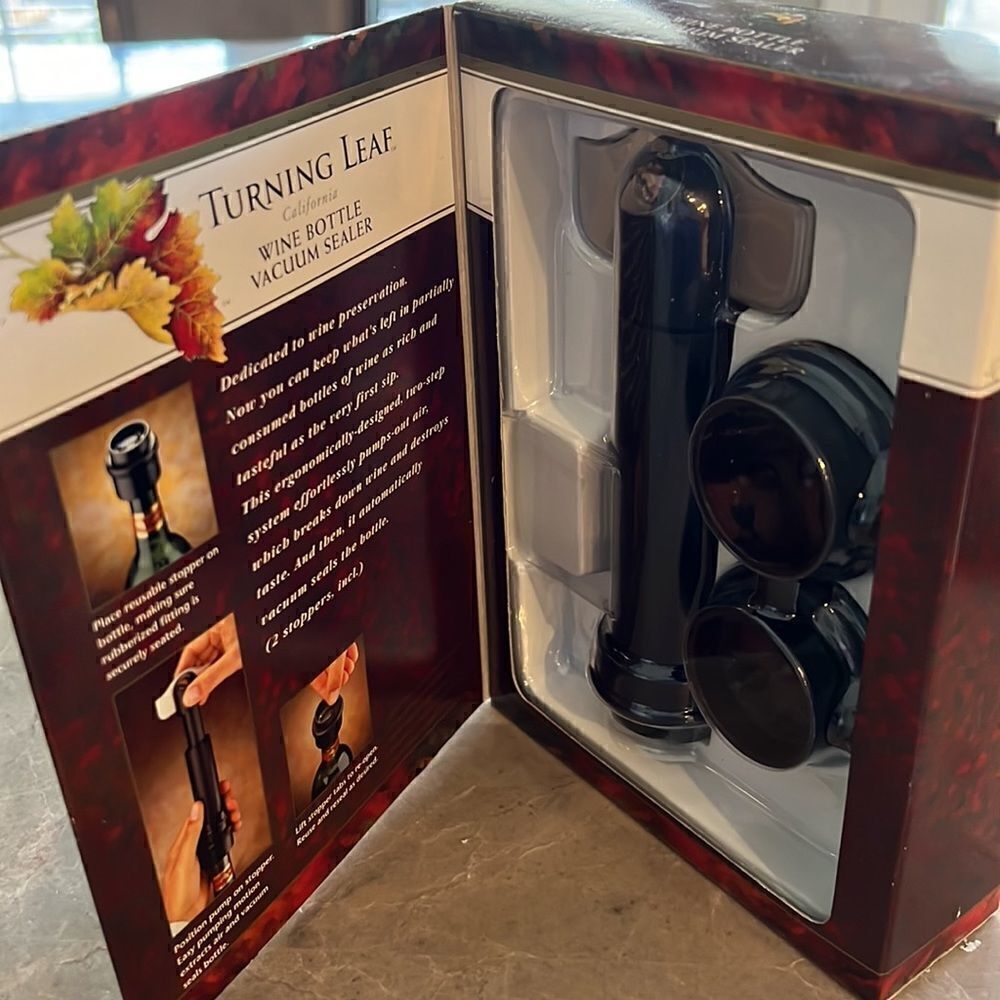 Turning leaf wine bottle vacuum sealer set- new in box - Picture 6 of 6